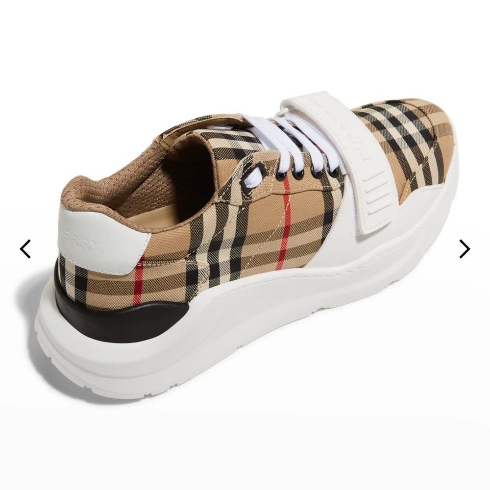 Burberry Shoes - Picture 2 of 5